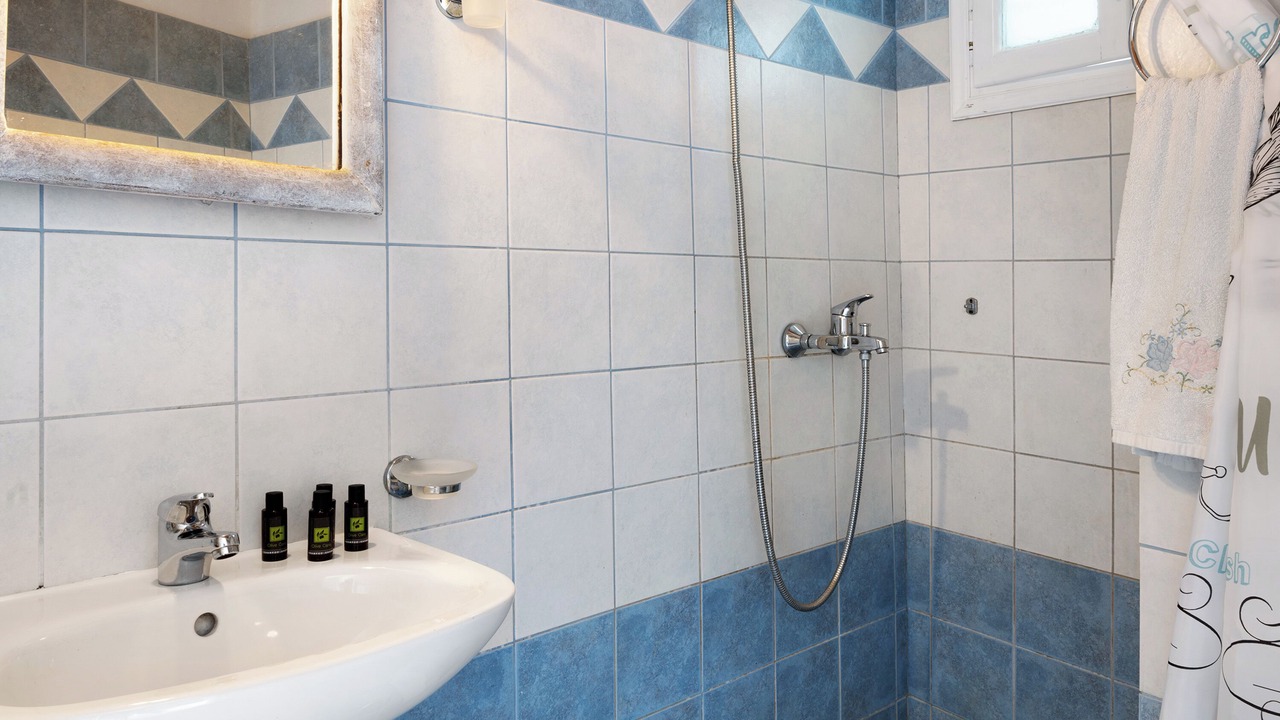Photo of Bathroom in Kea