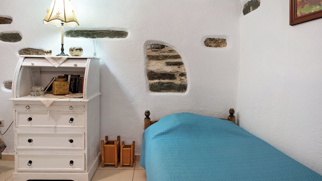 Photo of Bedroom in Kea