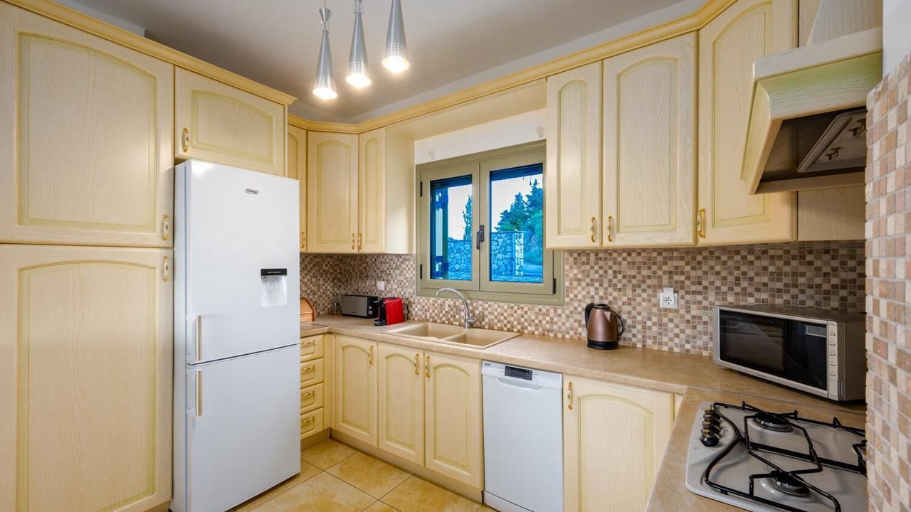 Photo of Kitchen in Mikros Gialos