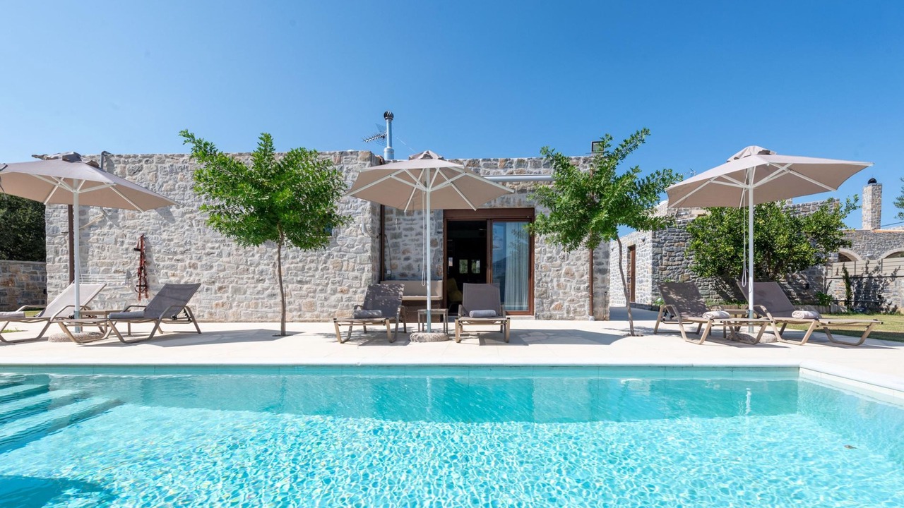 Photo of Outdoor in Monopari