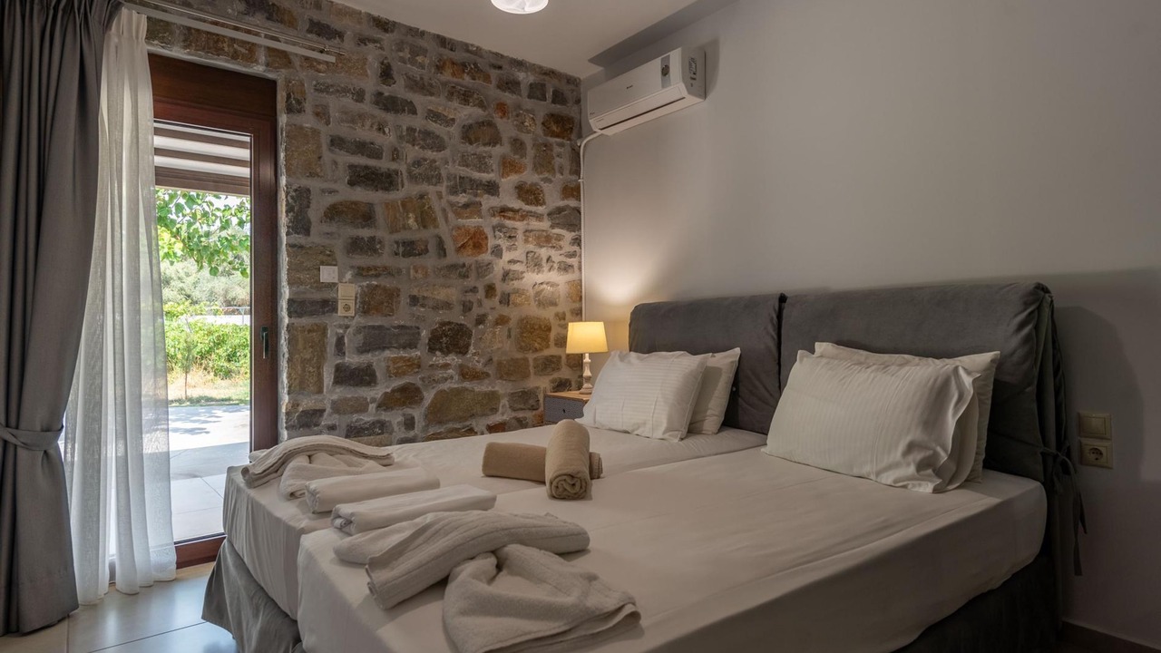 Photo of Bedroom in Monopari