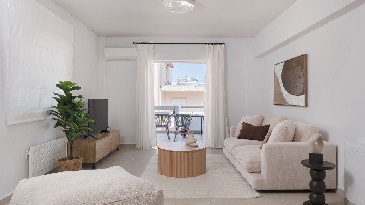 Photo of Livingroom in Amarousion