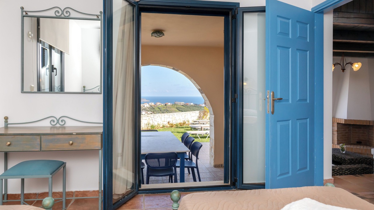 Photo of Bedroom in Stalos