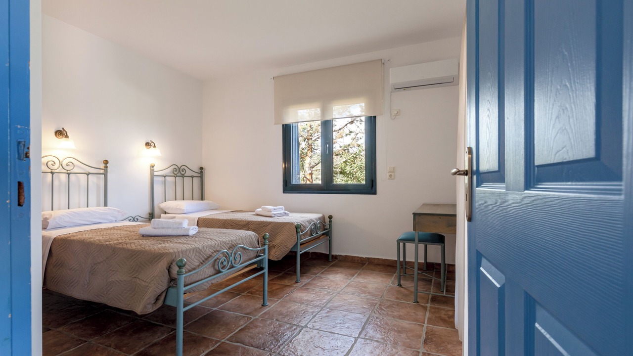 Photo of Bedroom in Stalos