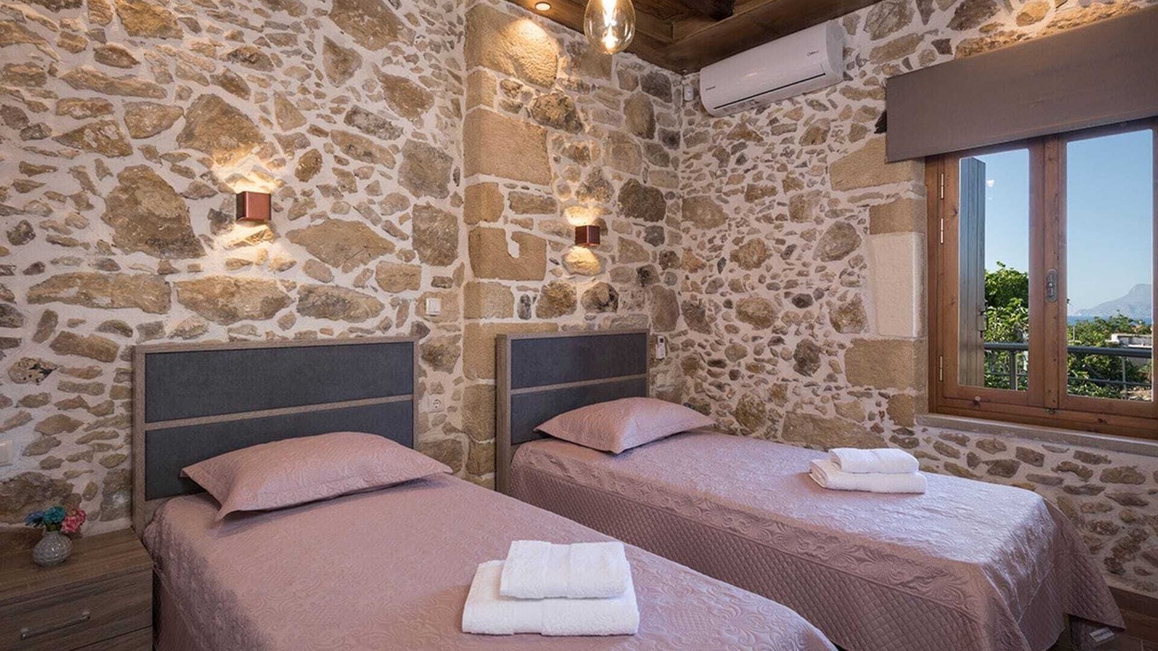 Photo of Bedroom in Drapanias
