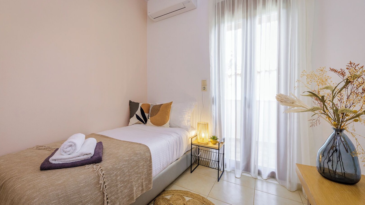 Photo of Bedroom in Lefkogeia