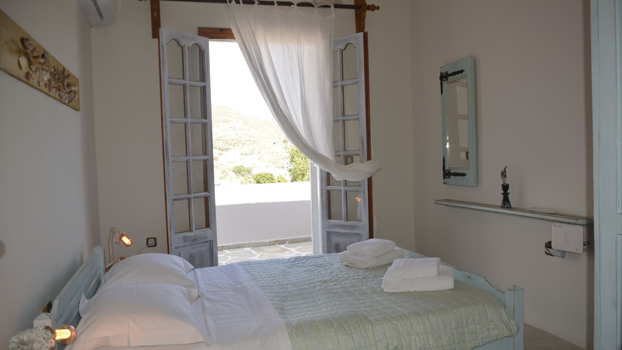 Photo of Bedroom in Naxos Town