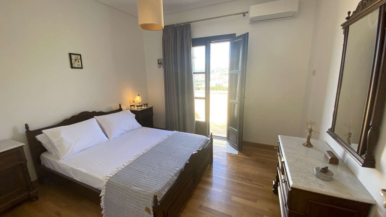 Photo of Bedroom in Filoti