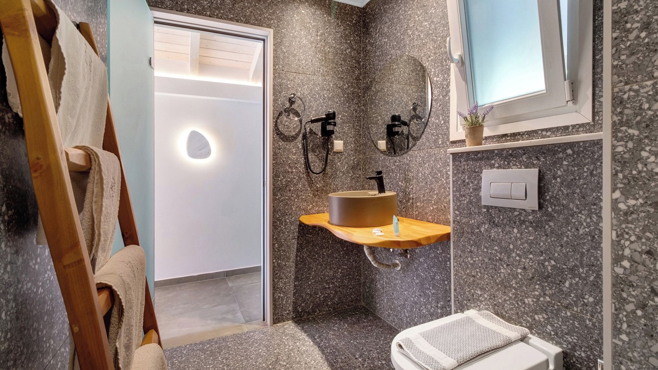 Photo of Bathroom in Anthousa