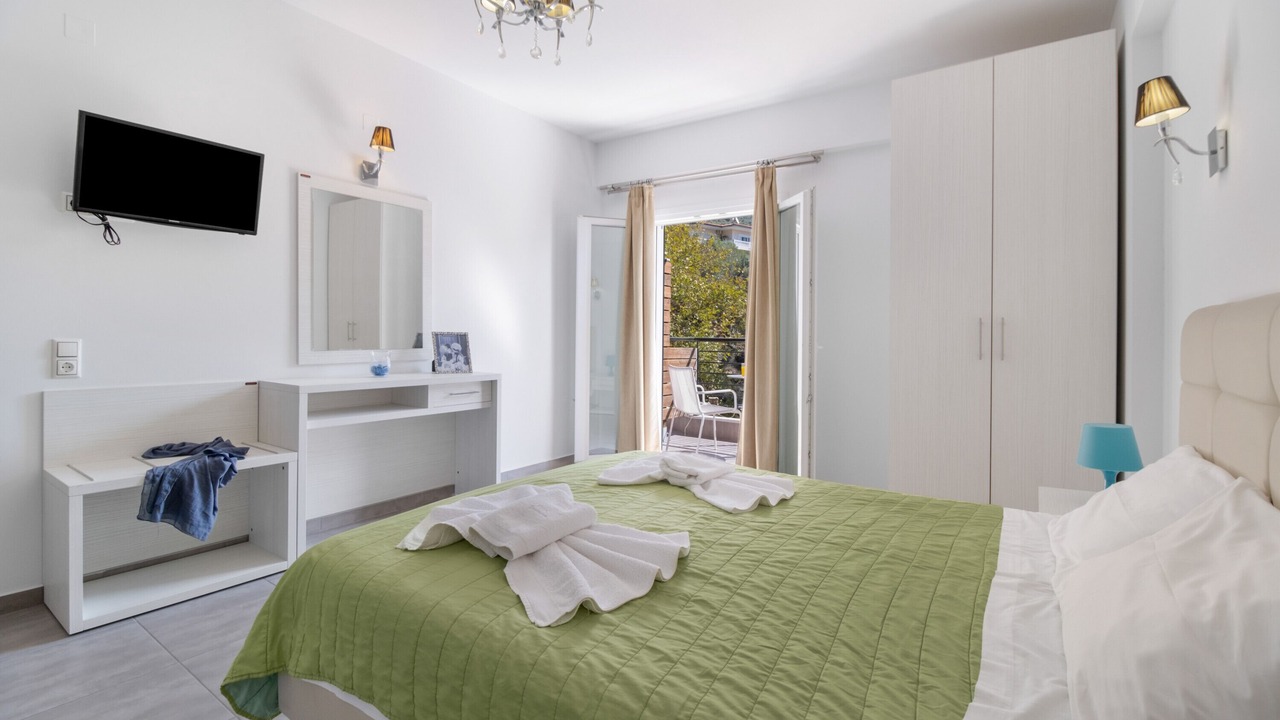 Photo of Bedroom in Anthousa