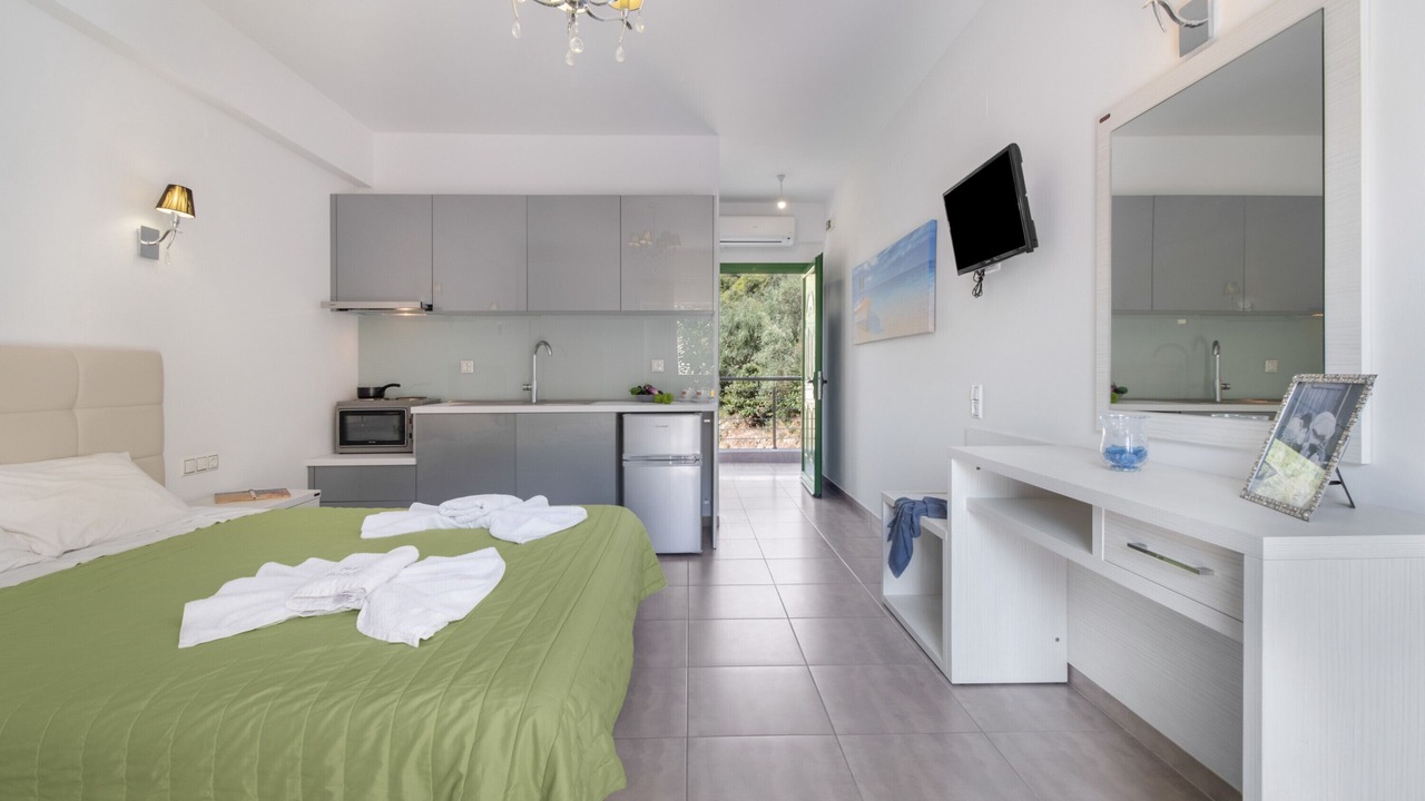 Photo of Bedroom in Anthousa