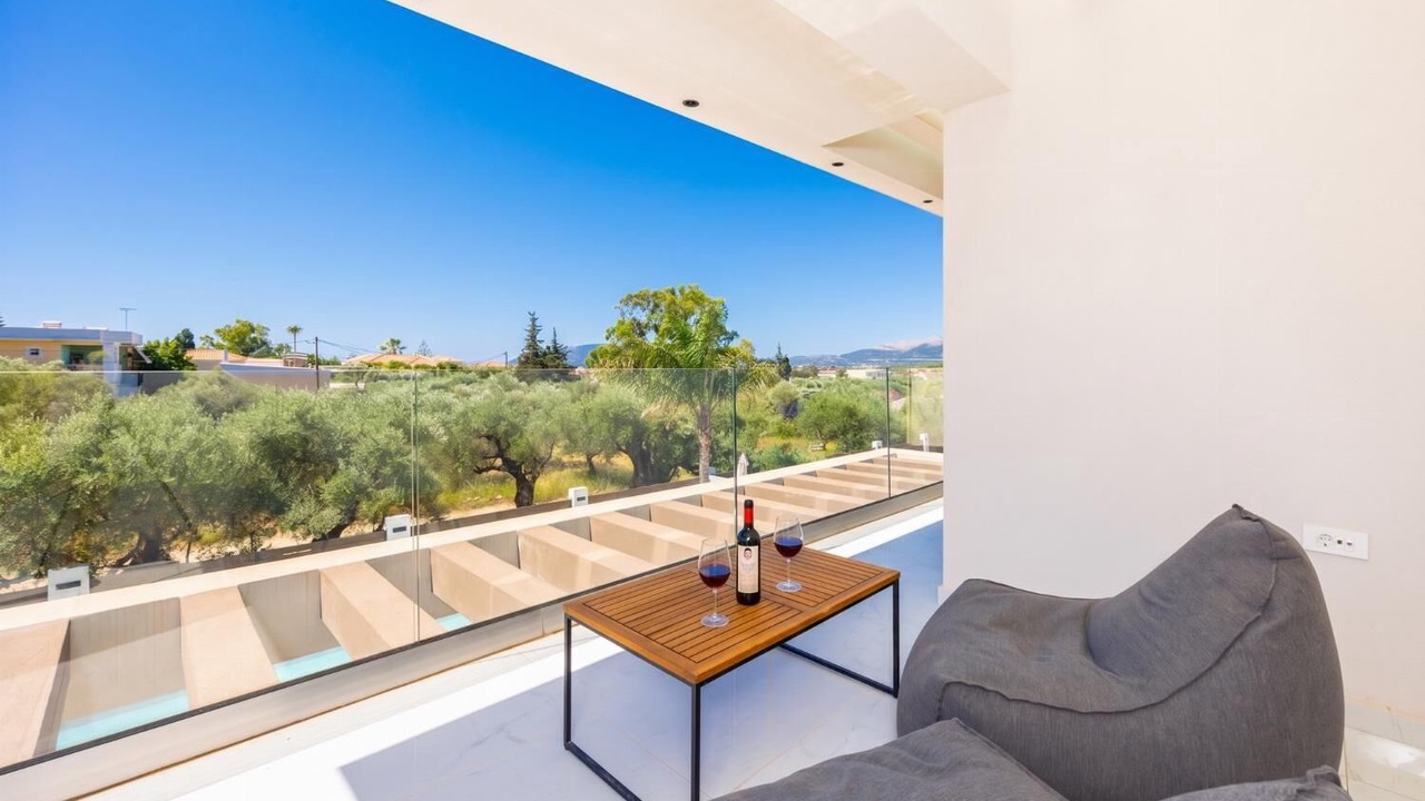 Photo of Patio Balcony in Kalamaki