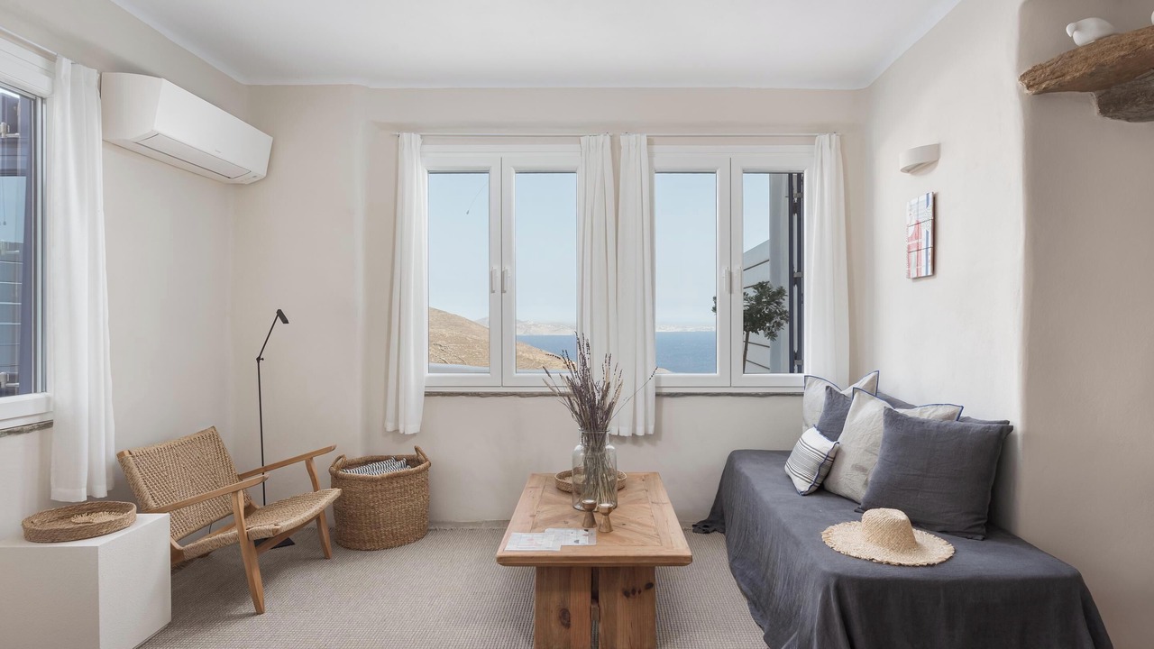 Photo of Livingroom in Tinos Town