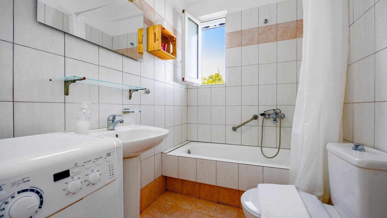 Photo of Bathroom in Messini