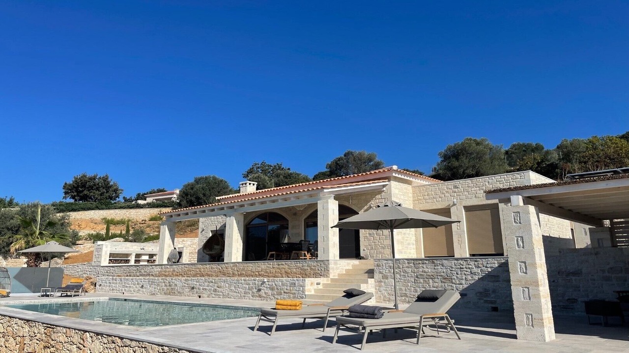 Photo of Outdoor in Monopari