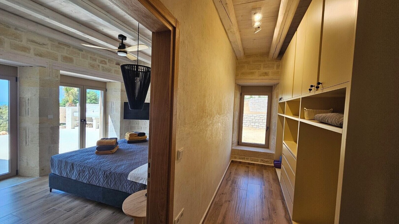 Photo of Bedroom in Monopari