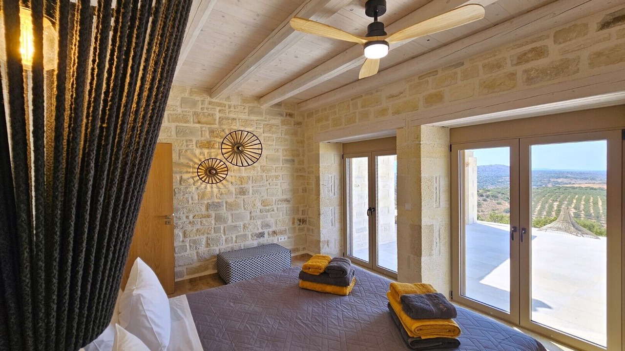 Photo of Bedroom in Monopari