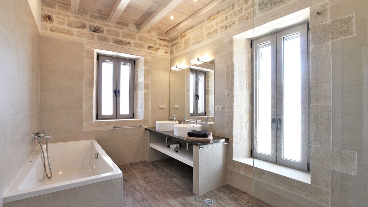 Photo of Bathroom in Atsipópoulon