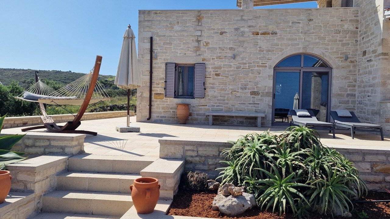 Photo of Patio Balcony in Atsipópoulon