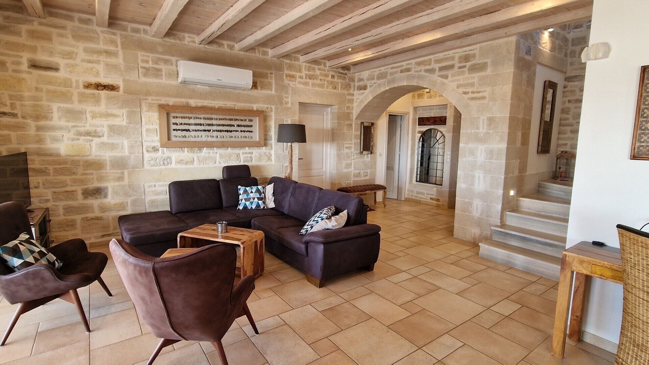 Photo of Livingroom in Atsipópoulon