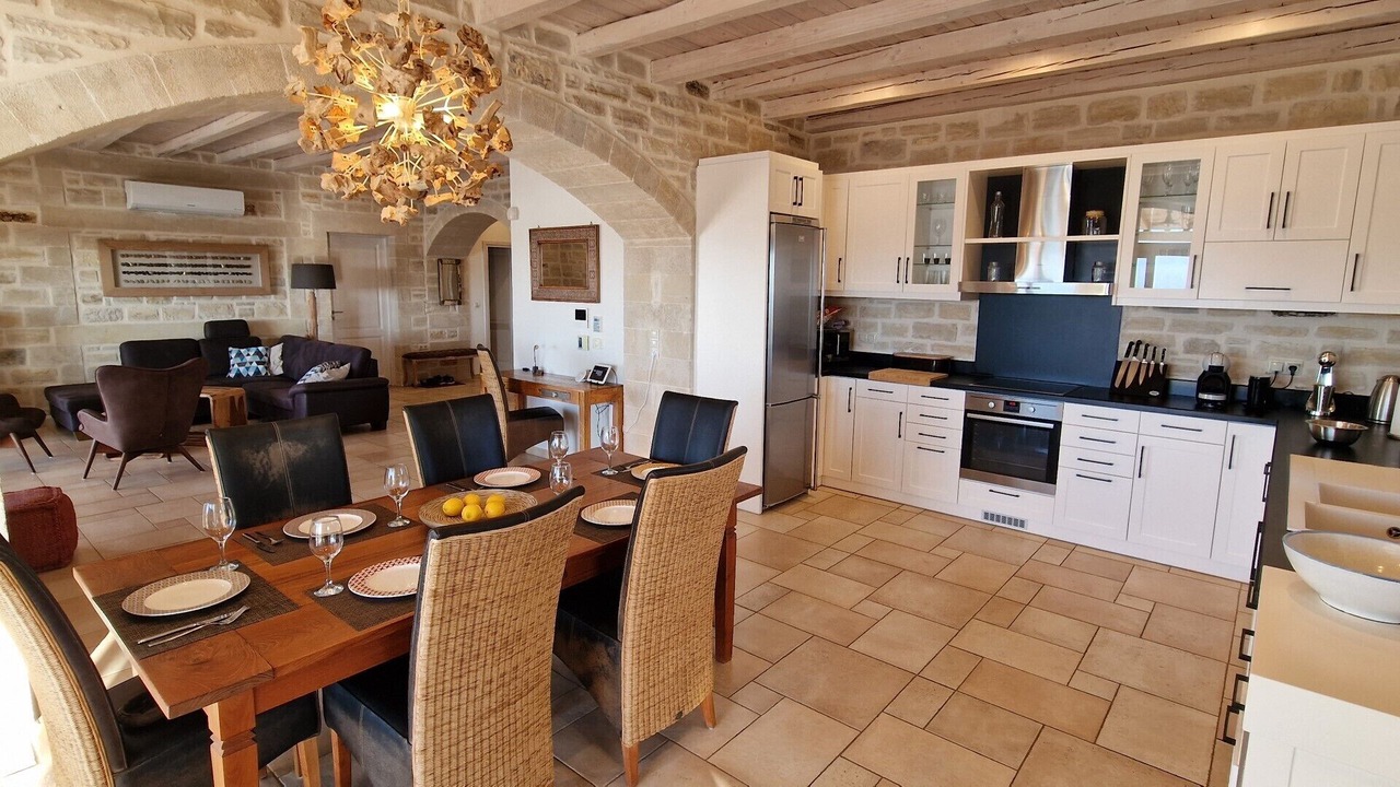 Photo of Kitchen in Atsipópoulon