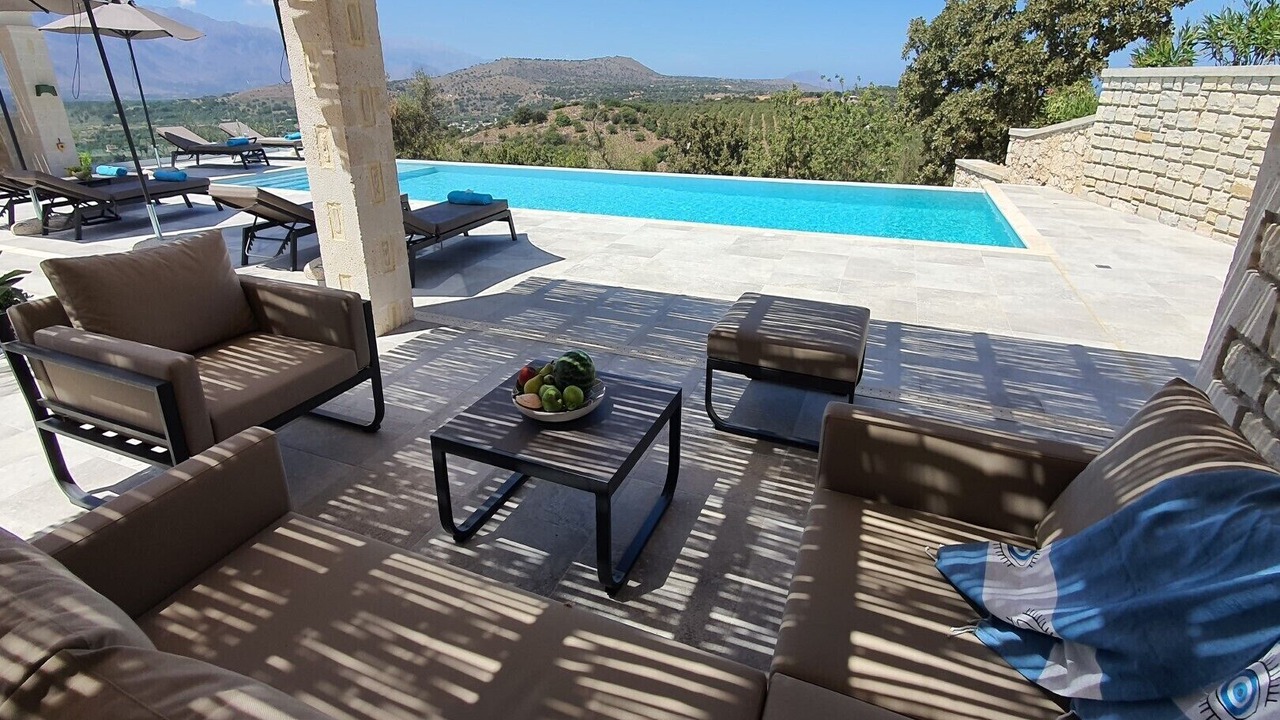 Photo of Outdoor in Monopari