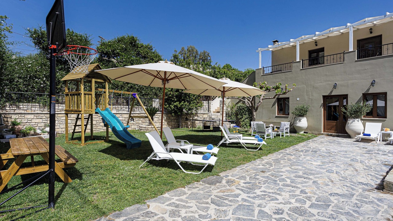 Photo of Patio Balcony in Mylopotamos