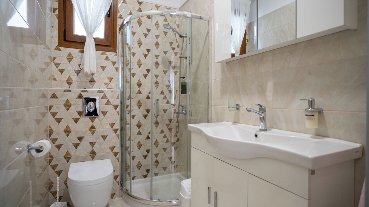Photo of Bathroom in Kalambaka