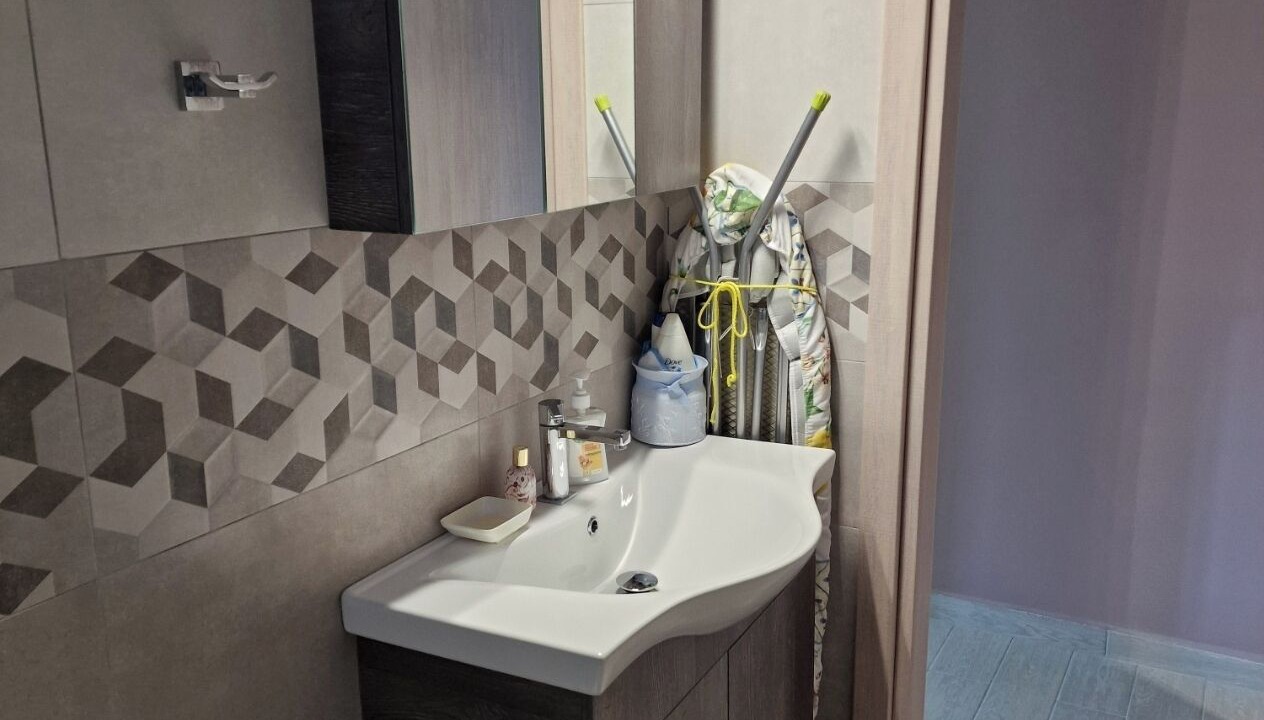 Photo of Bathroom in Corinthia Region