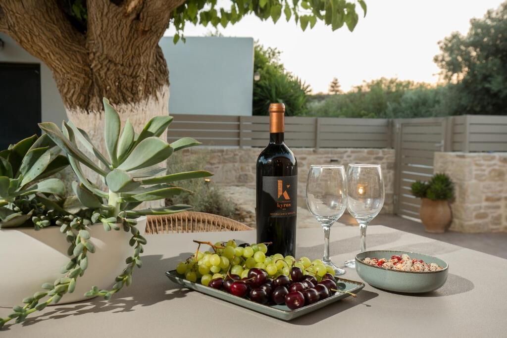 Photo of Outdoor in Platanos