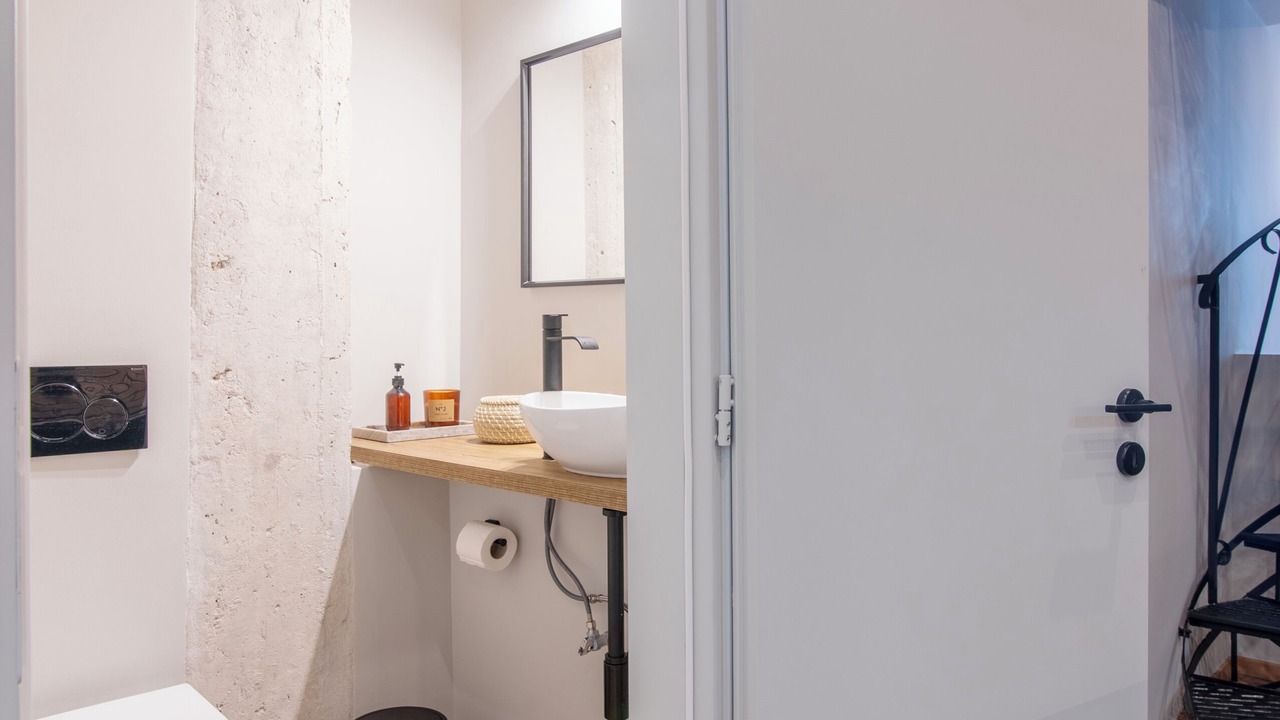Photo of Bathroom in Piraeus