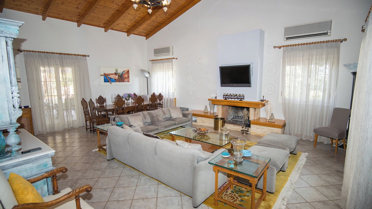 Photo of Livingroom in Pigadia