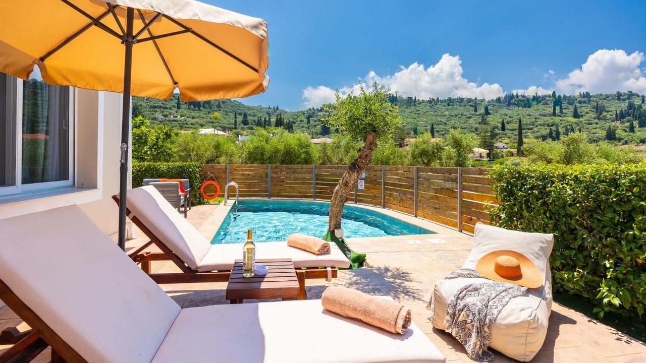Photo of Outdoor in Alonia