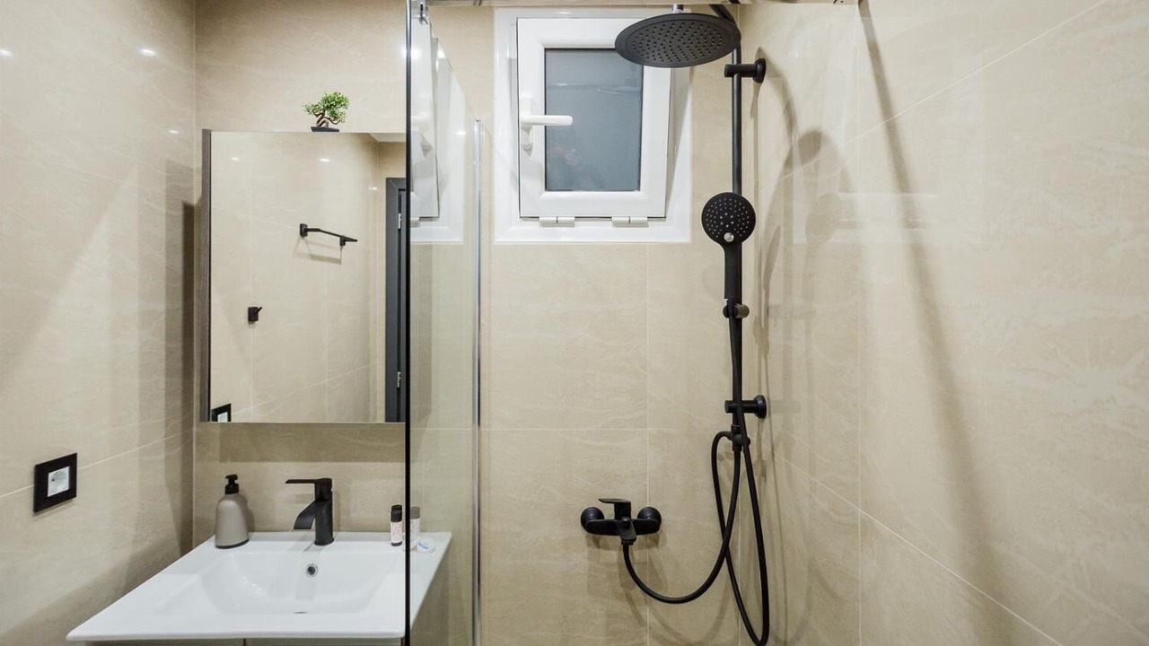 Photo of Bathroom in Alonia
