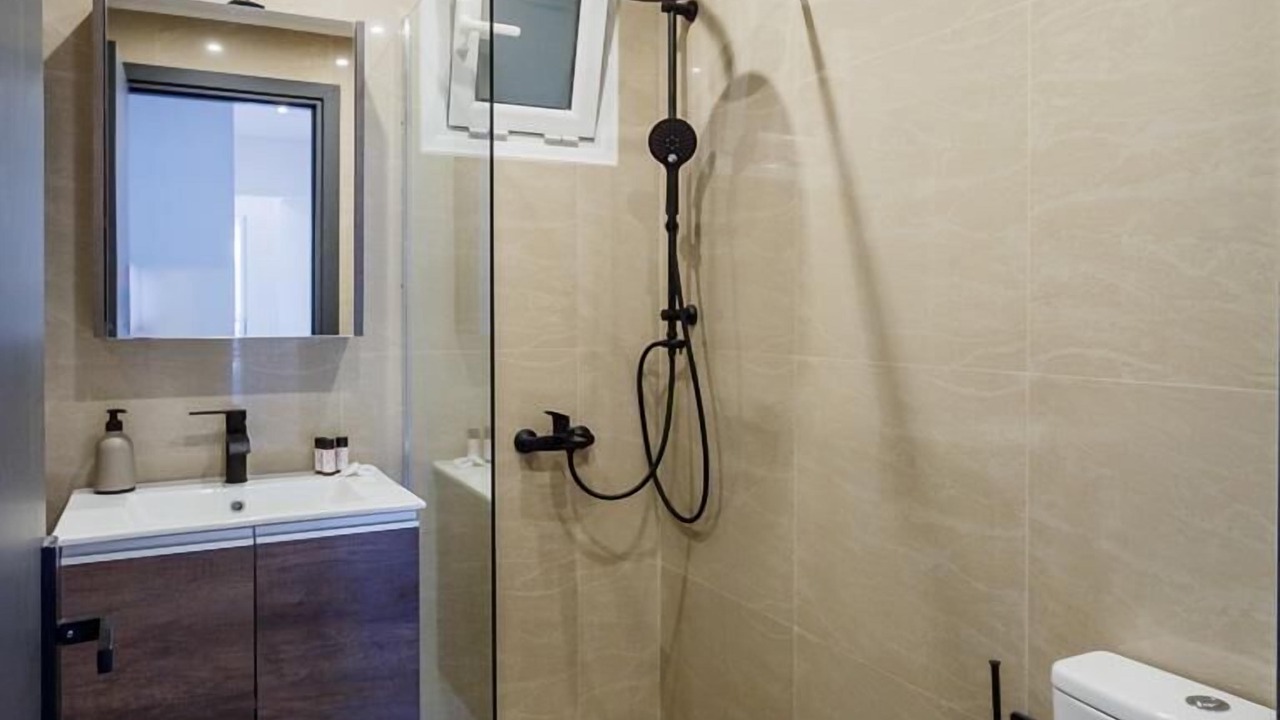 Photo of Bathroom in Alonia