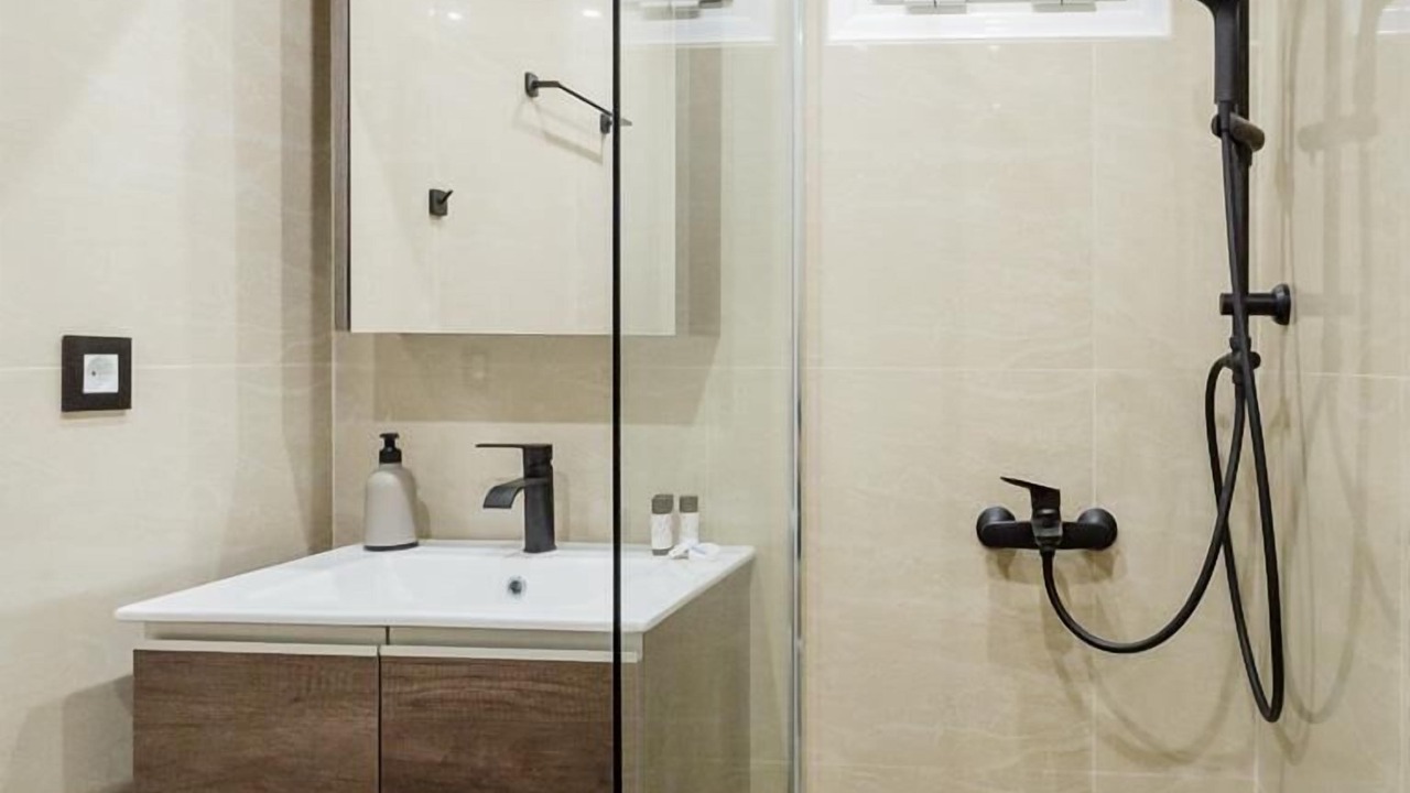 Photo of Bathroom in Alonia
