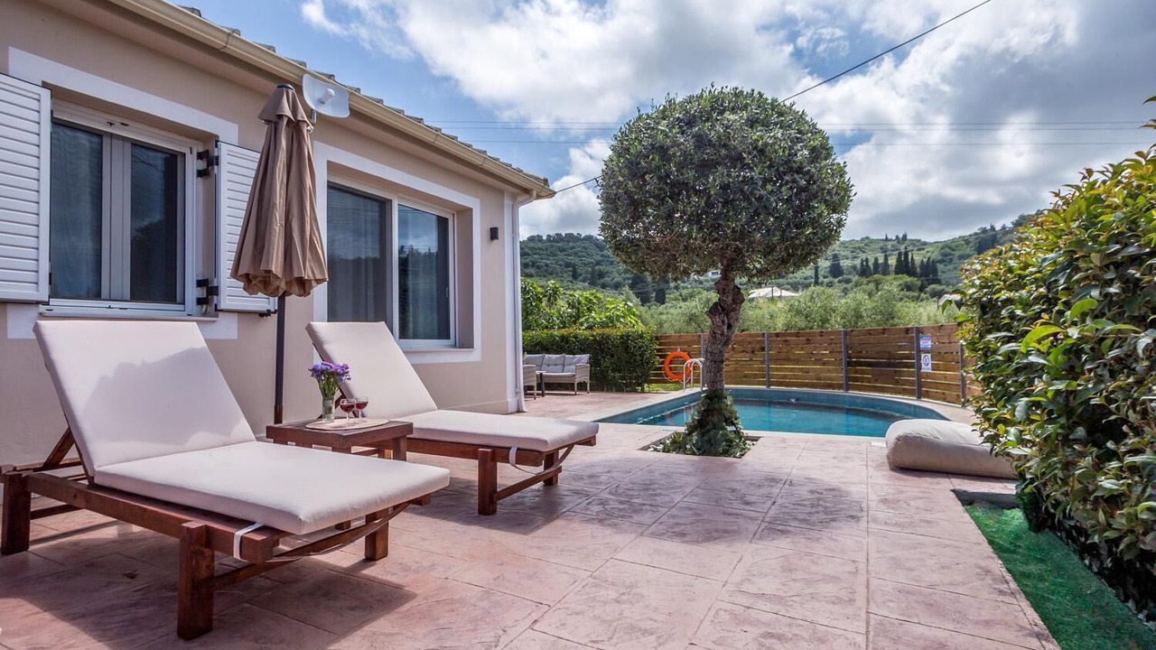 Photo of Patio Balcony in Alonia