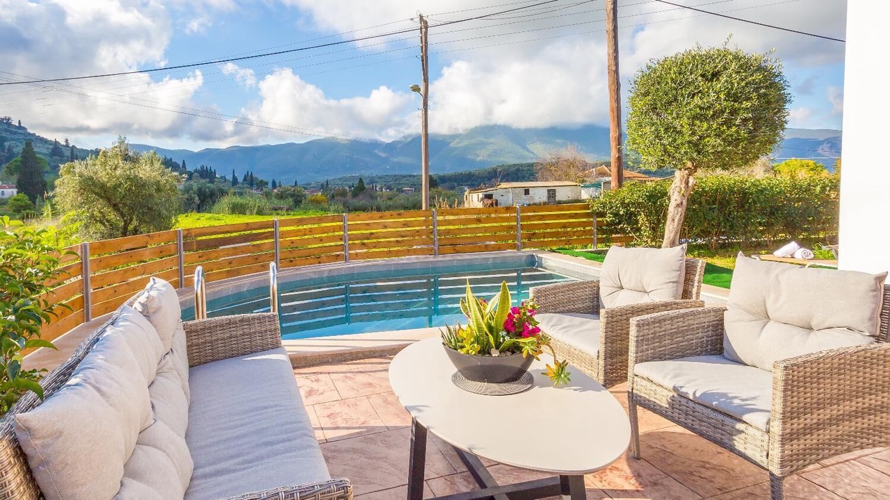 Photo of Patio Balcony in Alonia