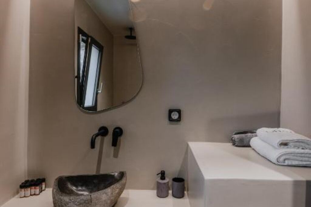 Photo of Bathroom in Plaka