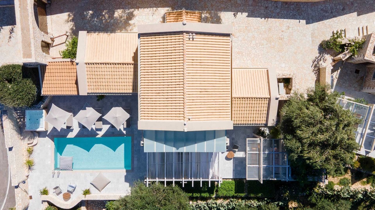 Photo of Outdoor in Peroulion