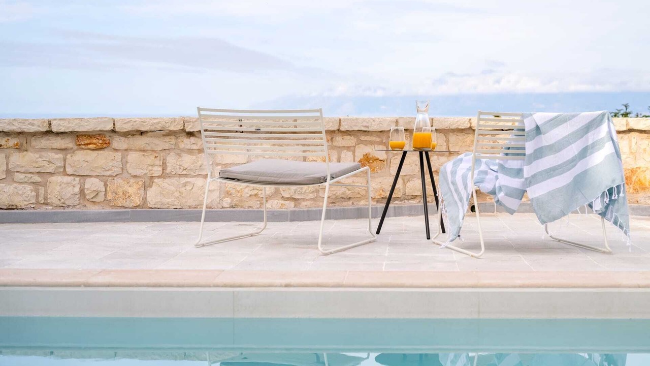 Photo of Outdoor in Peroulion