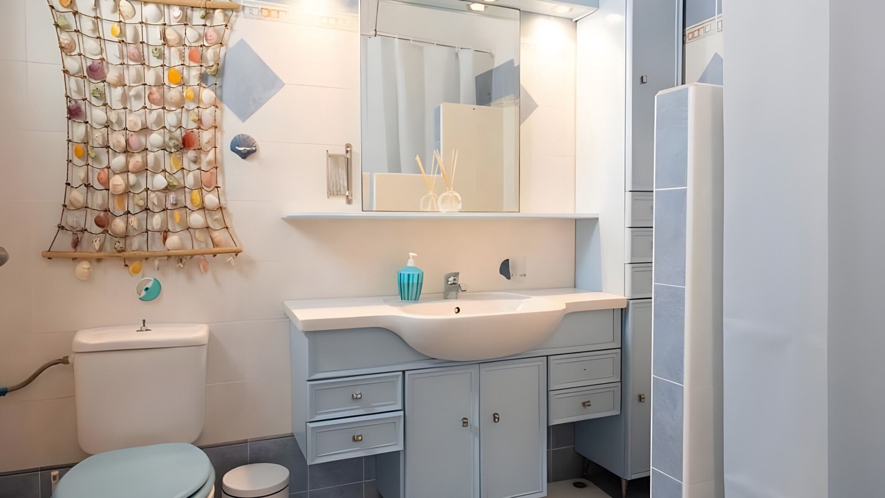 Photo of Bathroom in Kamares