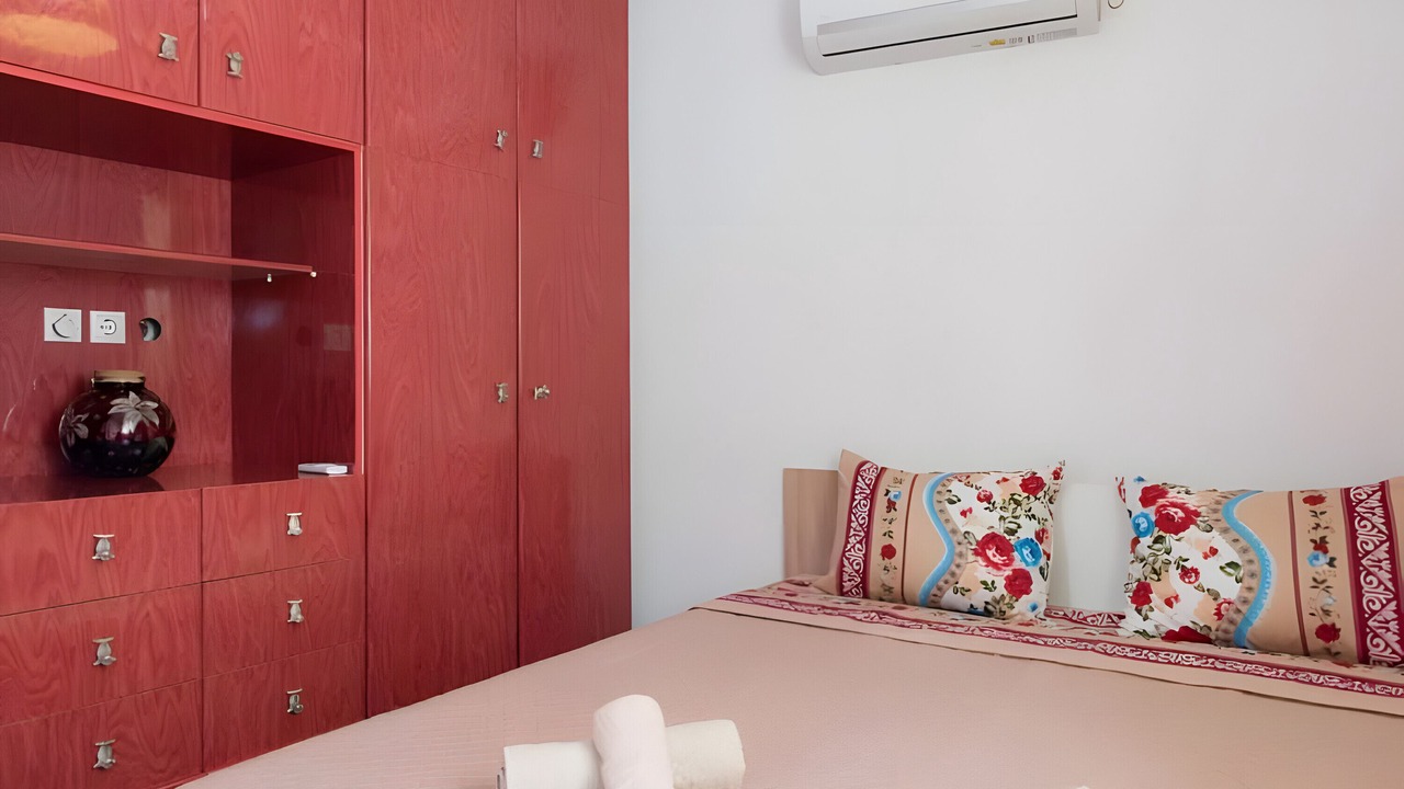Photo of Bedroom in Kamares