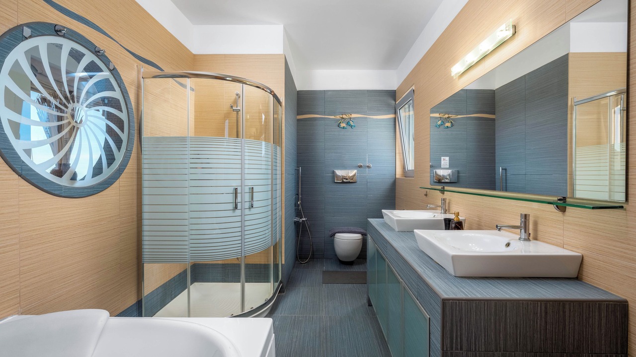 Photo of Bathroom in Kallithea