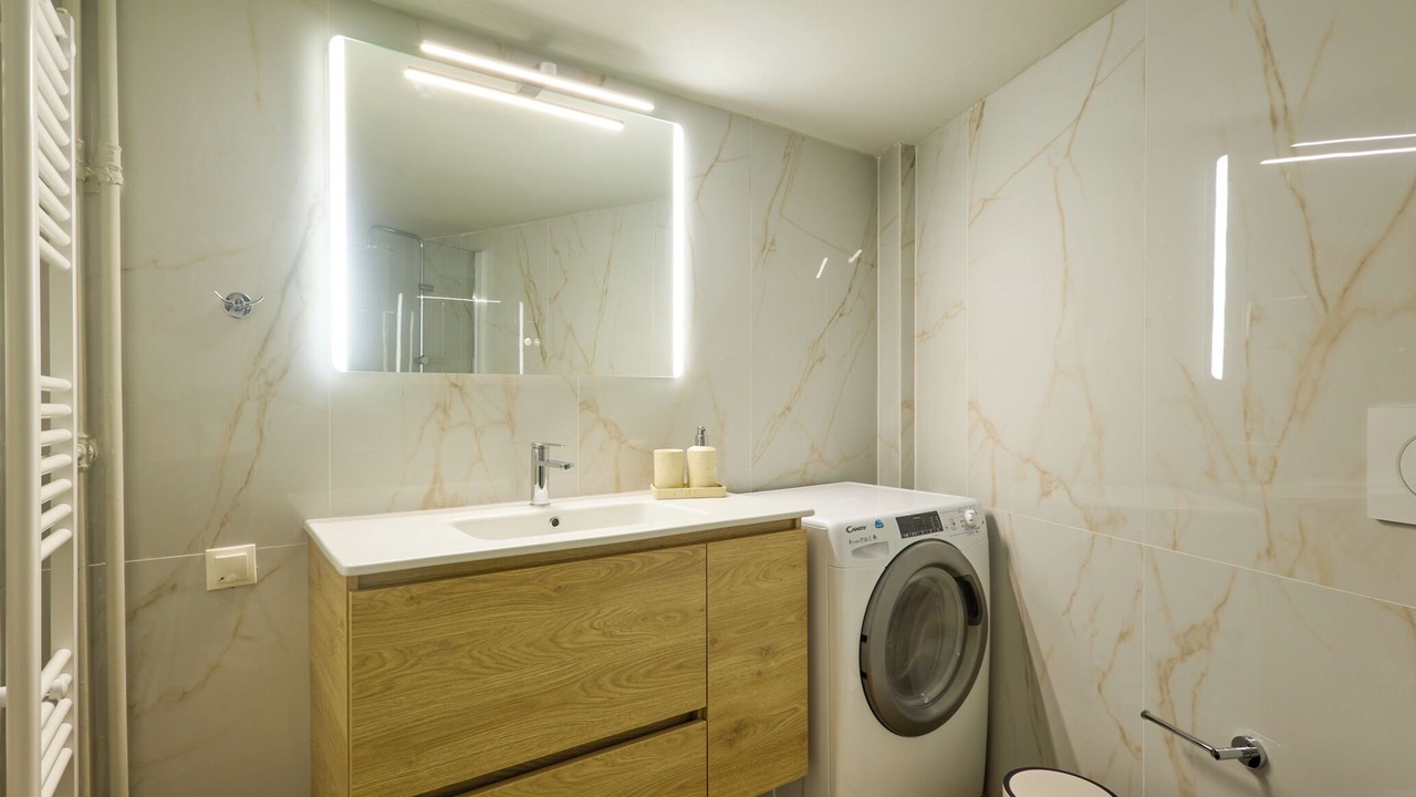 Photo of Bathroom in Ilisia