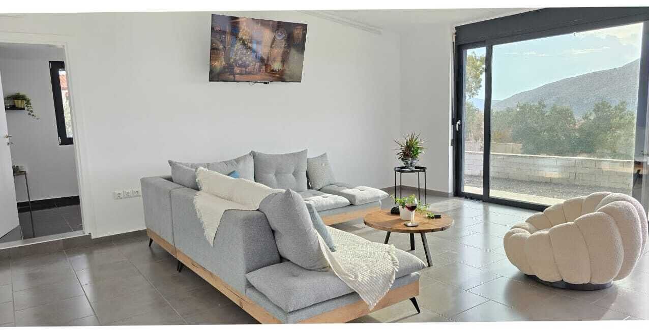 Photo of Livingroom in Saronikos