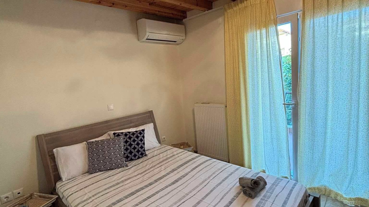 Photo of Bedroom in Kalivia Poliyirou