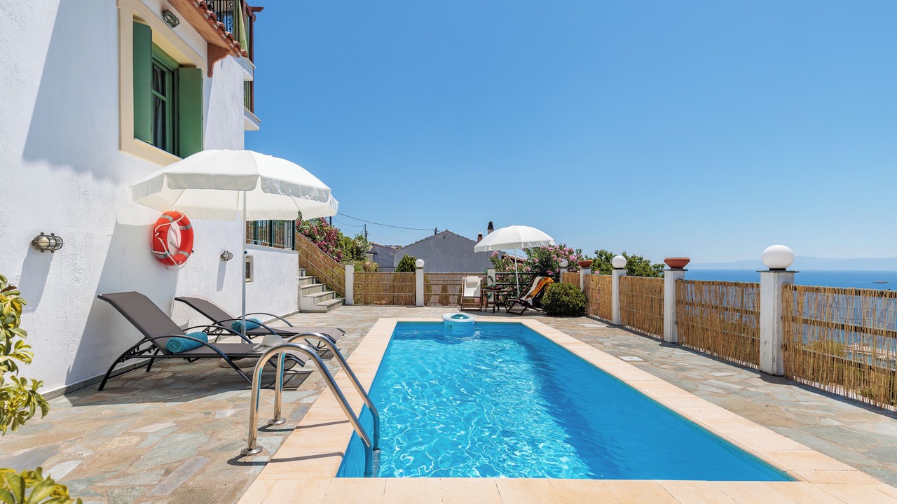 Photo of Outdoor in Glossa