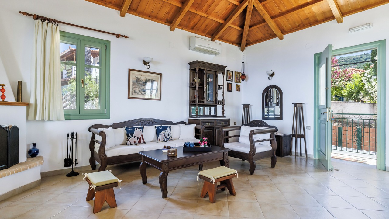 Photo of Livingroom in Glossa