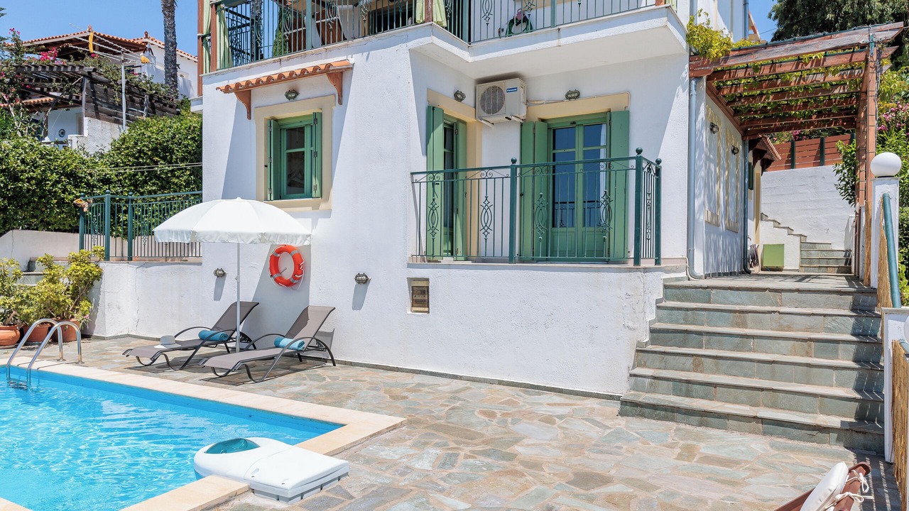 Photo of Outdoor in Glossa